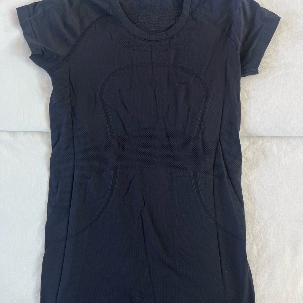 Lululemon Swiftly Tech Short Sleeve